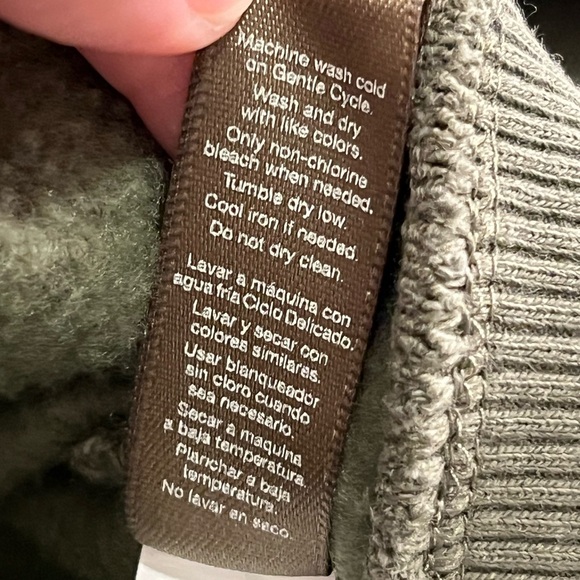 Nuuds Cropped Crewneck Sweatshirt in Olive Size XS - Picture 13 of 14